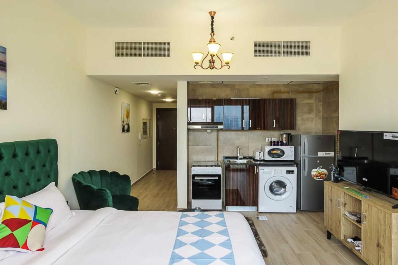 Oyo 860 Studio Apartment, Maya Tower 4, Jumeirah Village Triangle Dubaj Zewnętrze zdjęcie